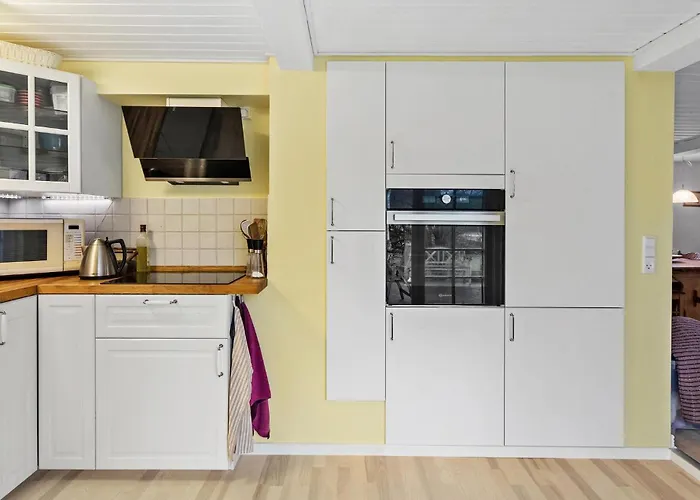 2 Bedroom Amazing In Oster Ulslev