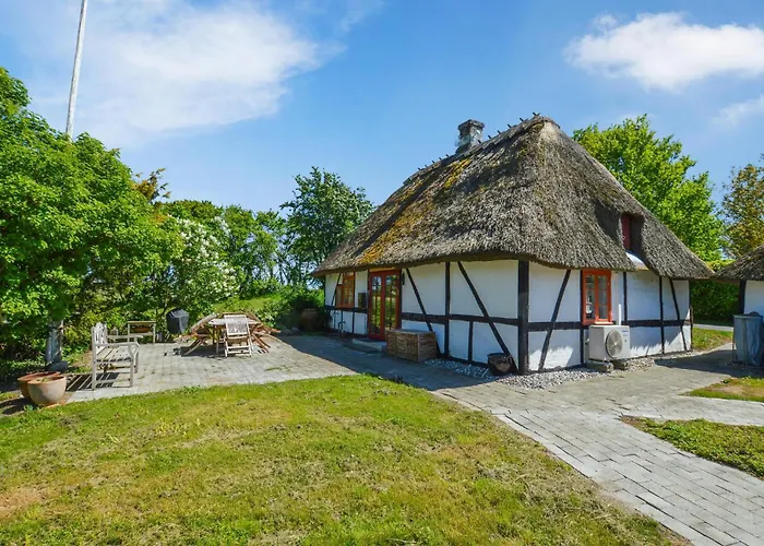 Feriehus 2 Bedroom Amazing In